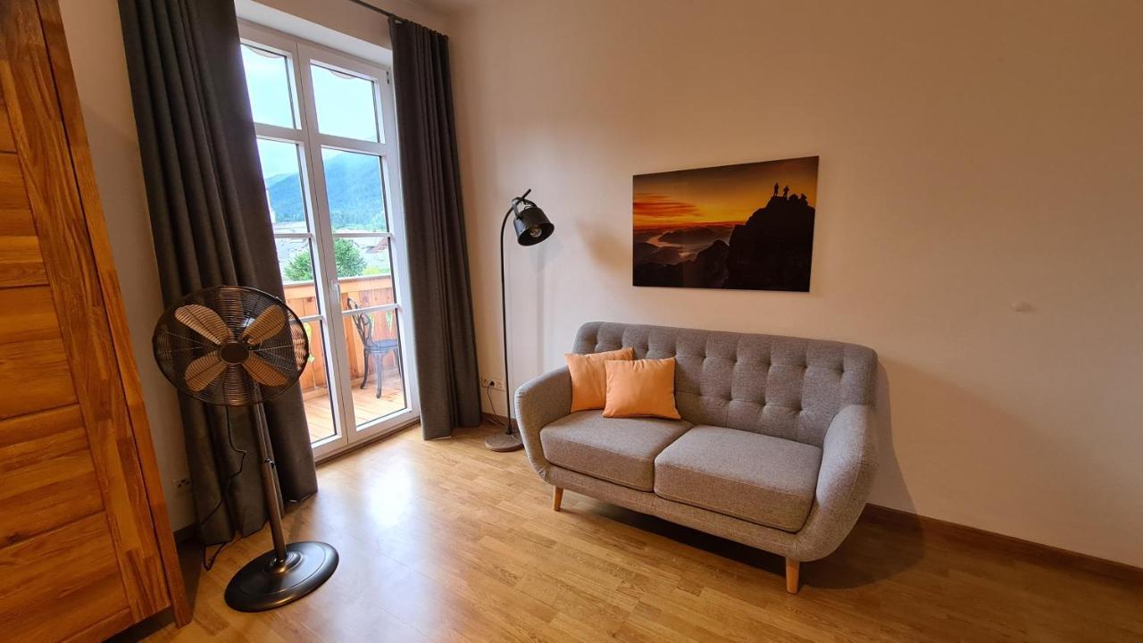 Bunter Hirsch Ferienwohnung Im Garmischer Zentrum Εξωτερικό φωτογραφία